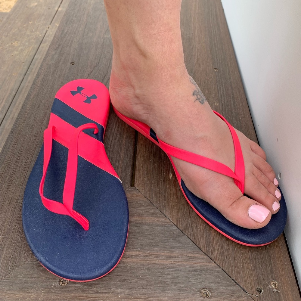Under Armor flip flops